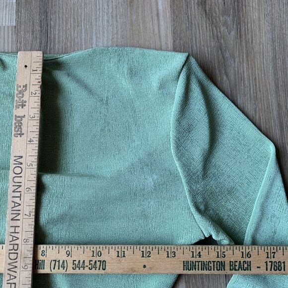 Sofia's Choice - LARGE Sheer Green Long Sleeve Halter Top - Picture 5 of 10